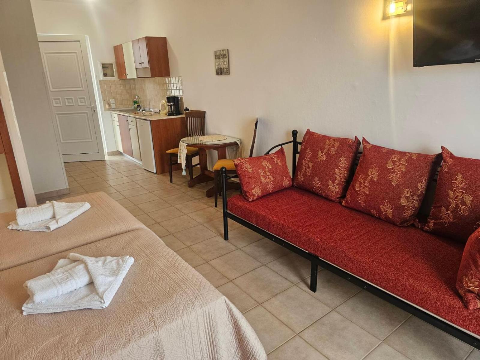 Apollonio Suites & Rooms Faliraki Rhodes エクステリア 写真